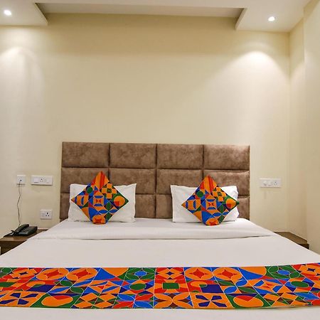 Fabhotel Prism Grand Zirakpur Extérieur photo