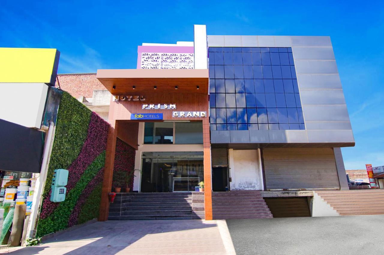 Fabhotel Prism Grand Zirakpur Extérieur photo