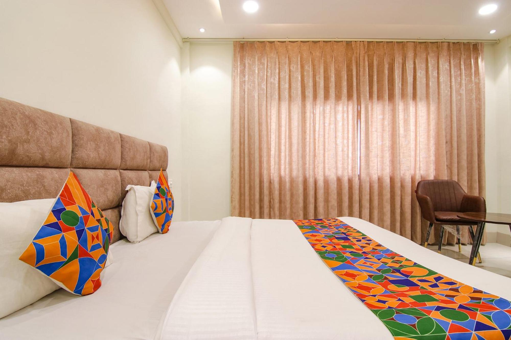 Fabhotel Prism Grand Zirakpur Extérieur photo