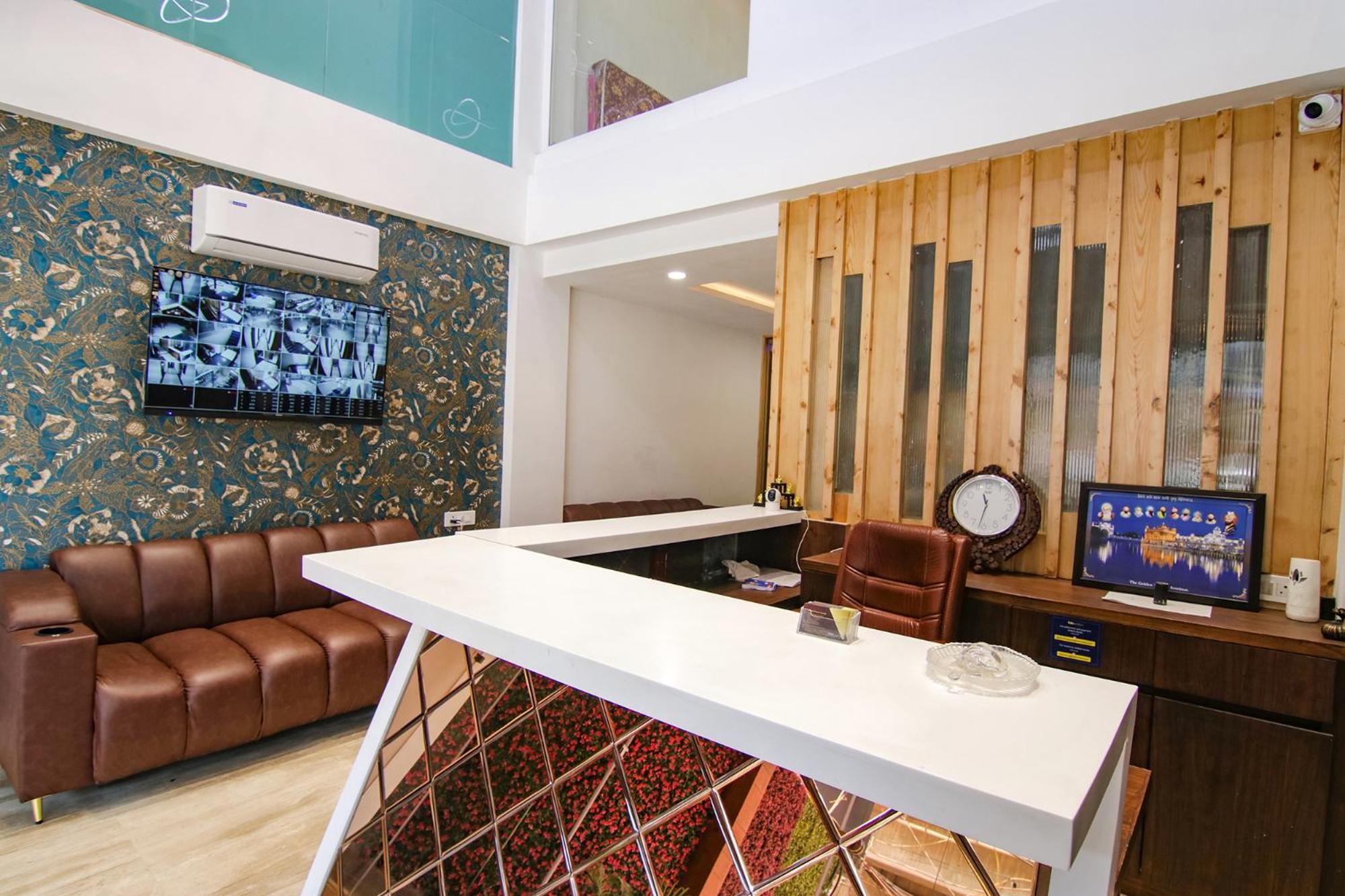 Fabhotel Prism Grand Zirakpur Extérieur photo
