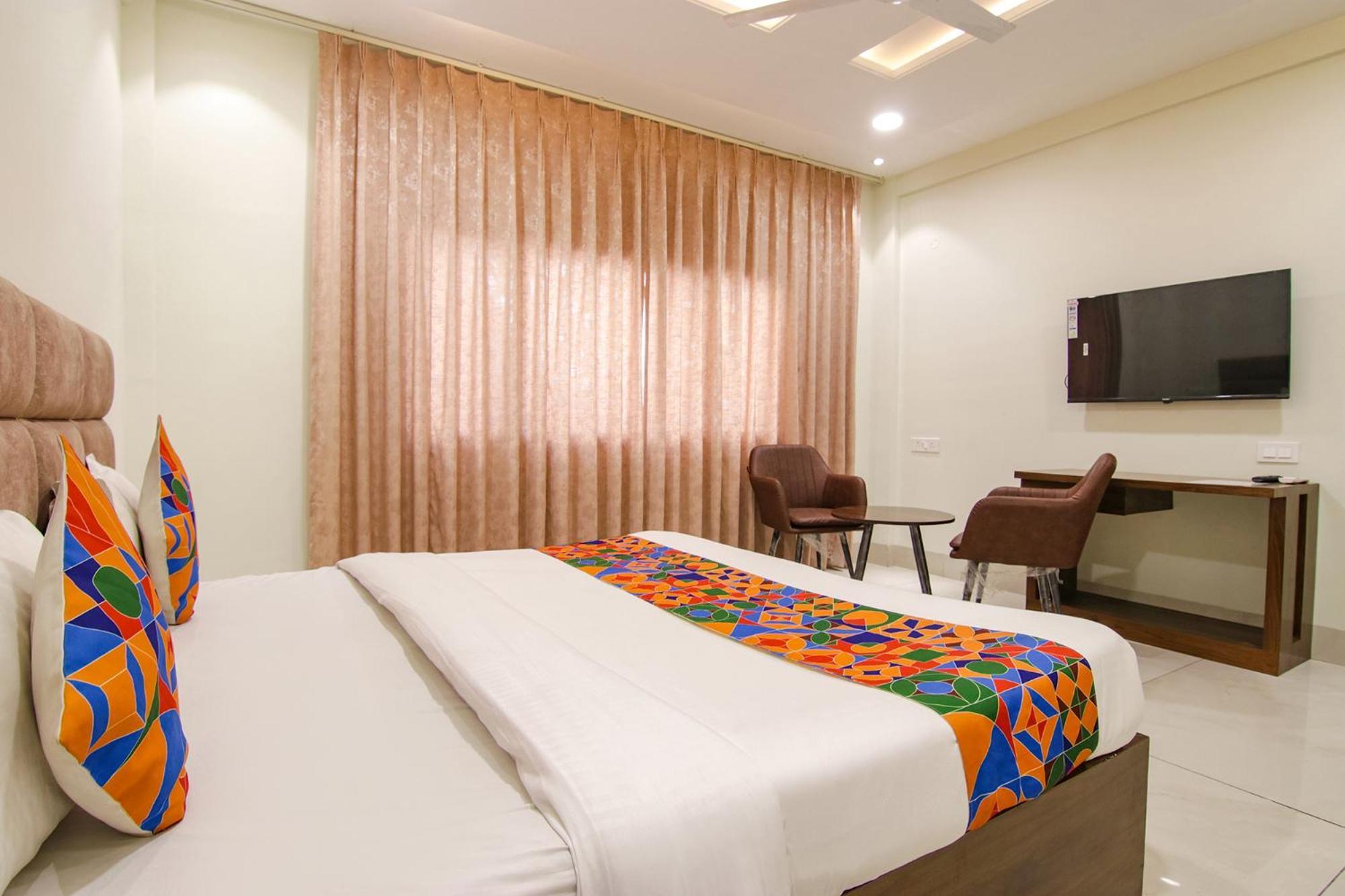 Fabhotel Prism Grand Zirakpur Extérieur photo