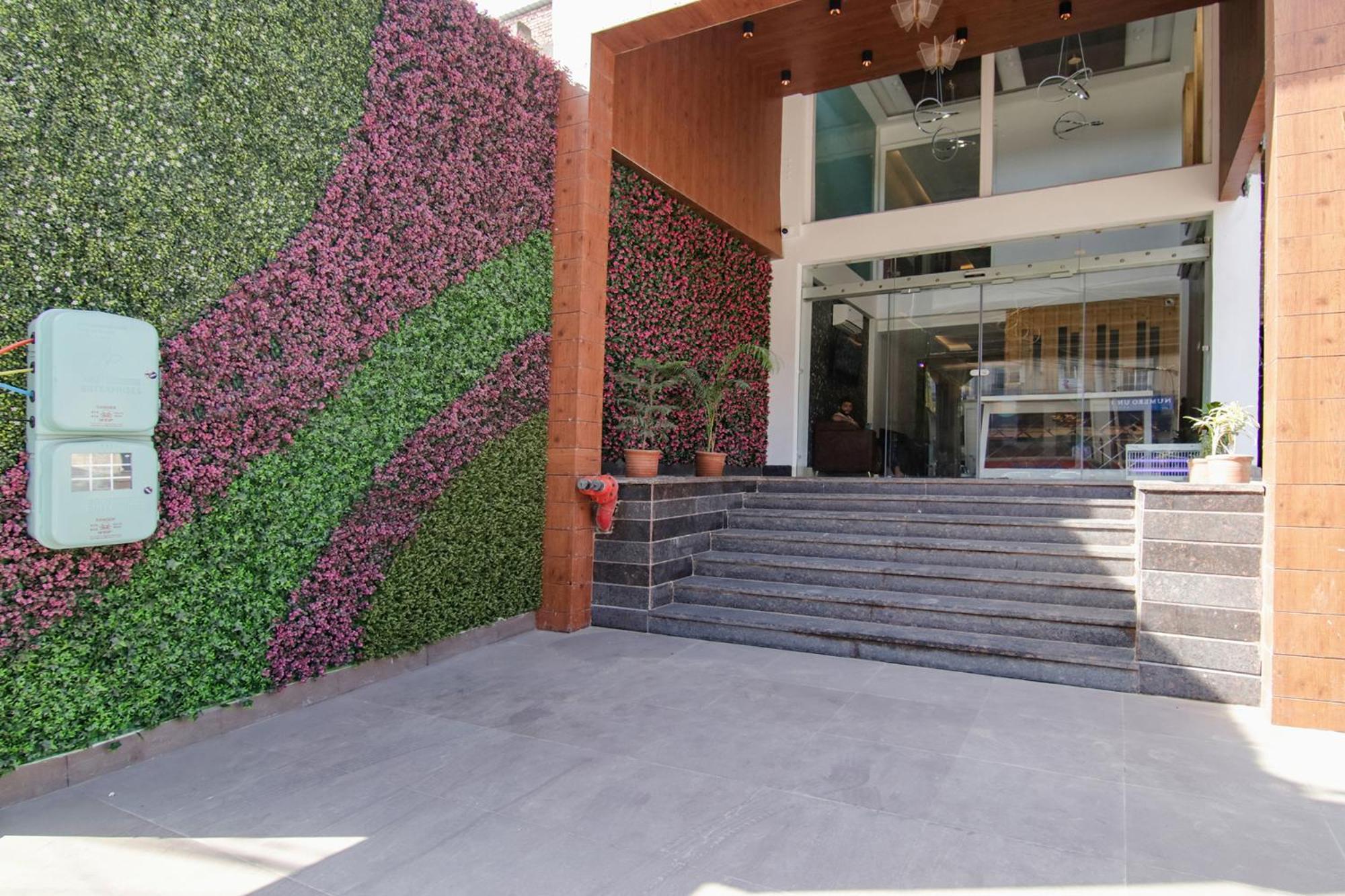 Fabhotel Prism Grand Zirakpur Extérieur photo