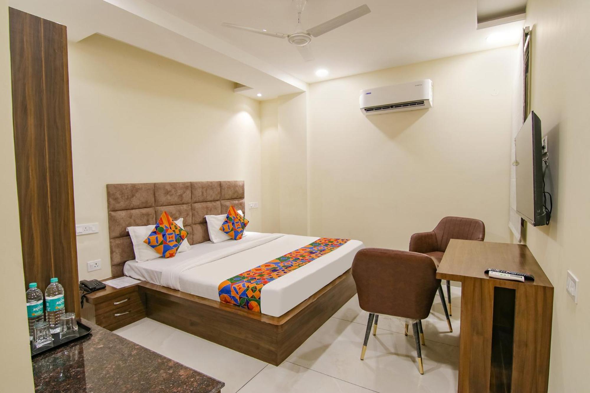 Fabhotel Prism Grand Zirakpur Extérieur photo