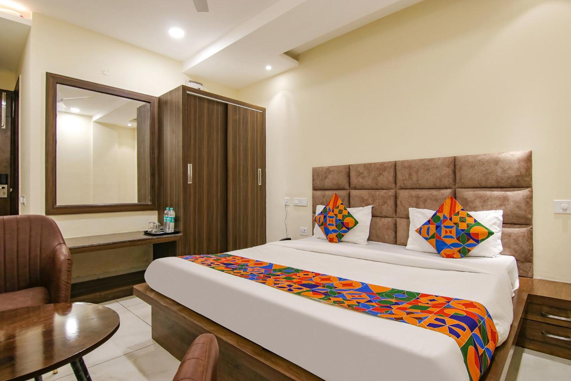 Fabhotel Prism Grand Zirakpur Extérieur photo